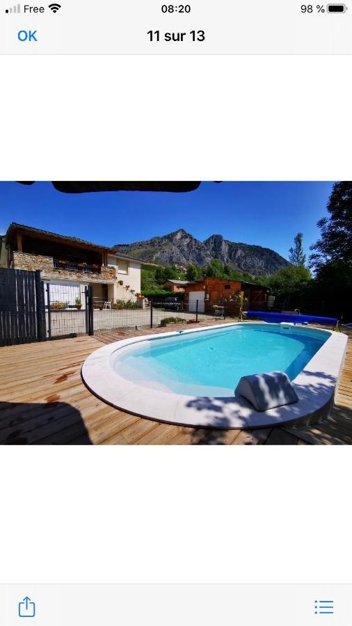 Au Bord De L Eau Bed and Breakfast Surba Buitenkant foto